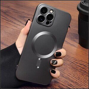 Matte Gray Magnetic Case with Metallic Accents